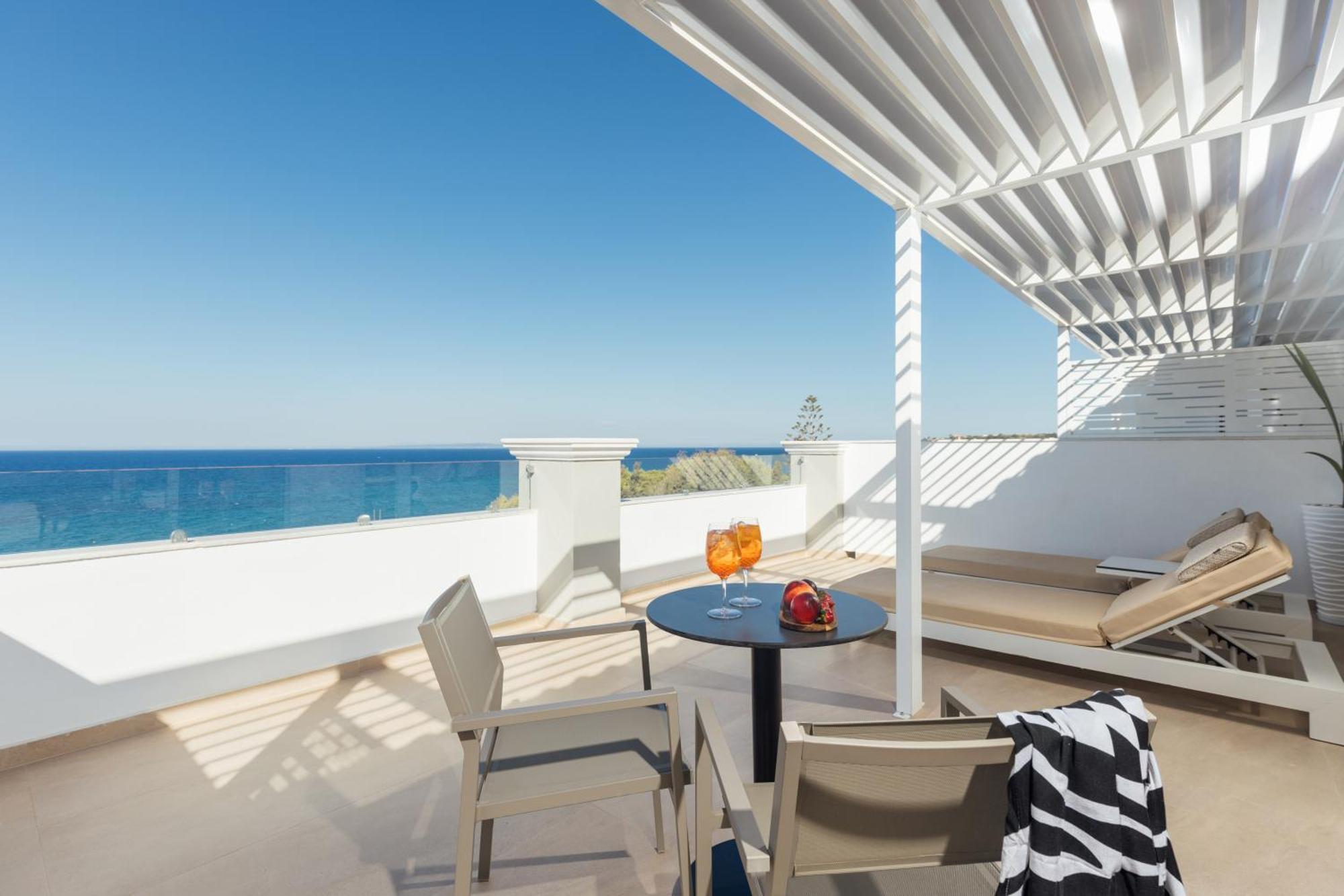 Alexandra Beach Resort & Spa 蒂锡利维 外观 照片