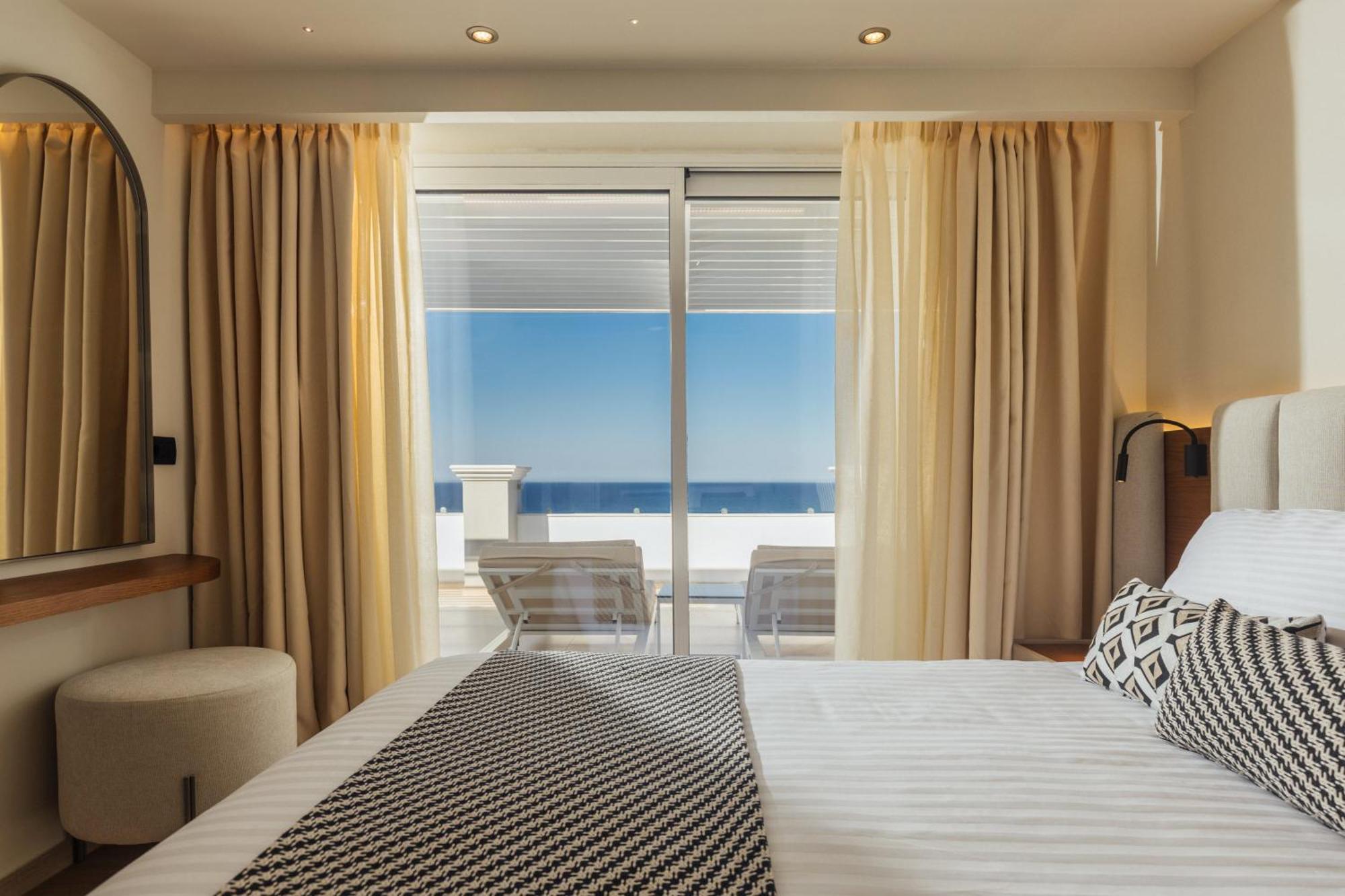 Alexandra Beach Resort & Spa 蒂锡利维 外观 照片
