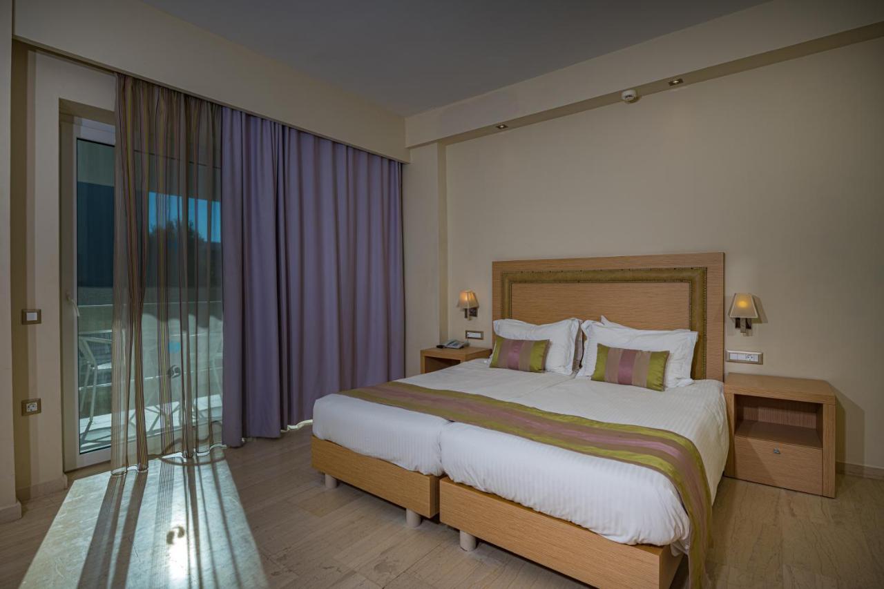 Alexandra Beach Resort & Spa 蒂锡利维 外观 照片