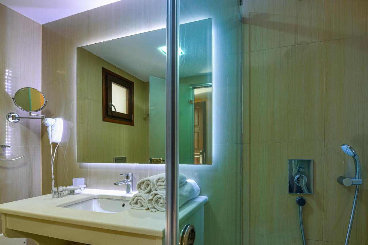 Alexandra Beach Resort & Spa 蒂锡利维 外观 照片